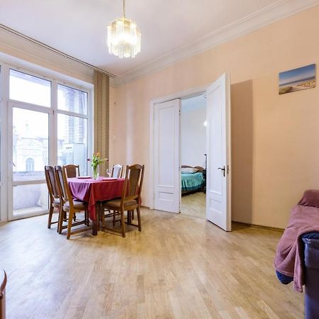 Apartment With Lovely View Kiev Exterior foto